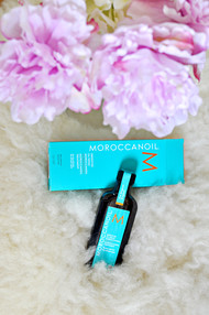 Moroccanoil lahko uporabljate tako na mokrih kot tudi na suhih laseh.